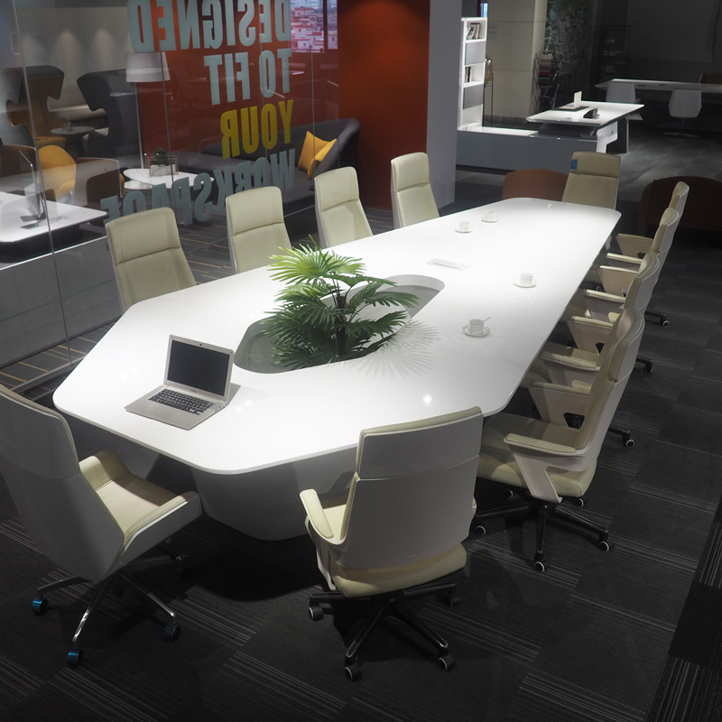 現代的な白いハイテクスマートオフィス家具 8名、10名、12 - High Tech Office Room のレビューと価格